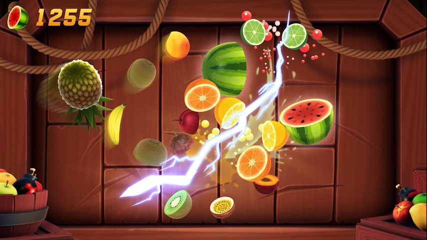 Screenshot 1: Fruit Ninja 2 Fun Action Games